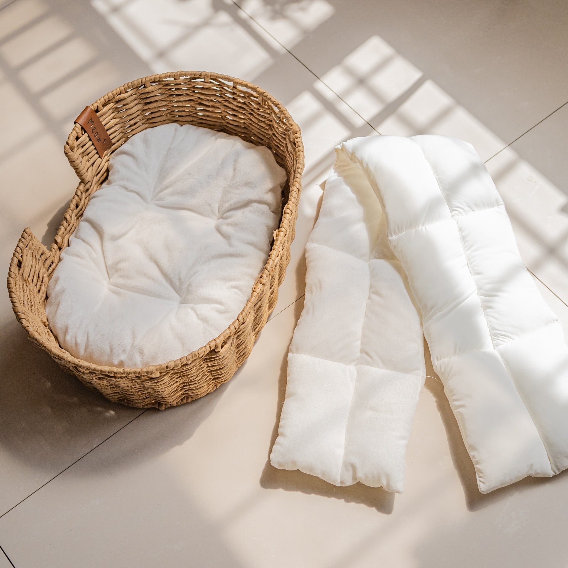 Hand-woven  Rattan Basket Pet Nest