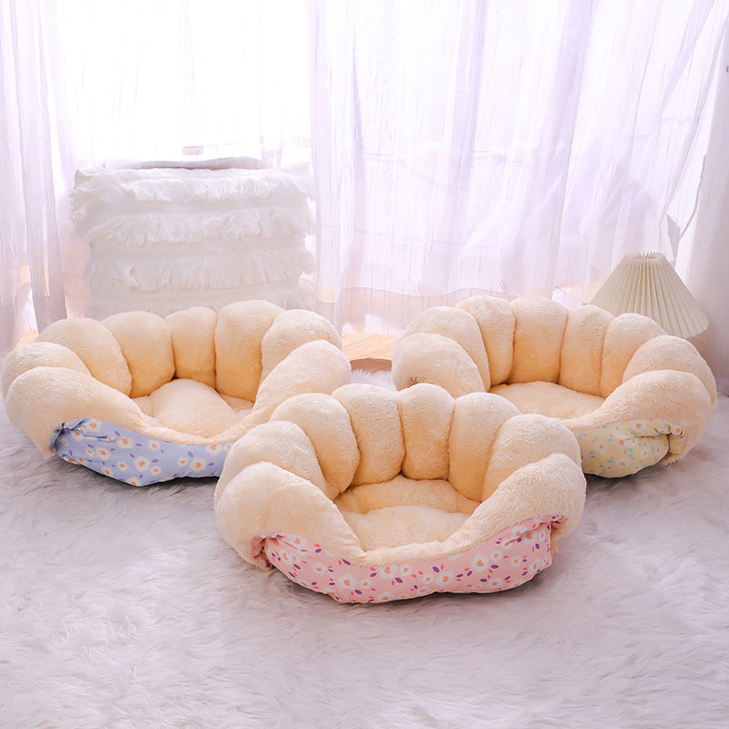 Pet Winter Sleeping Stay Thermal Sofa Bed