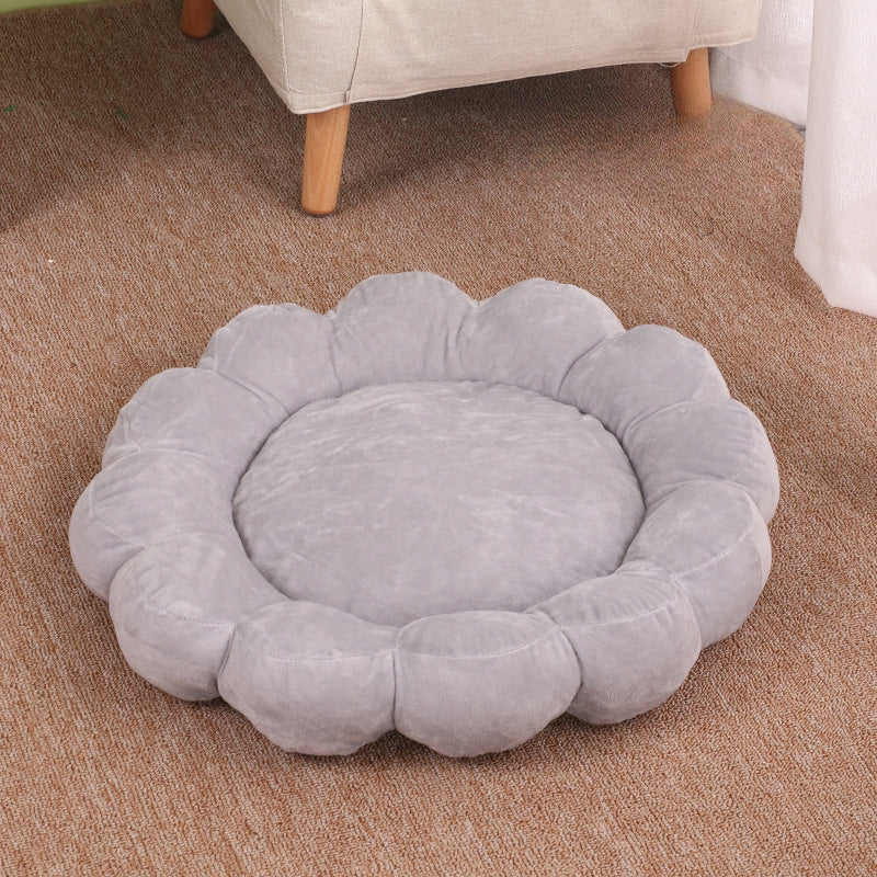 Multi Color Petal Dog And Cat Nest